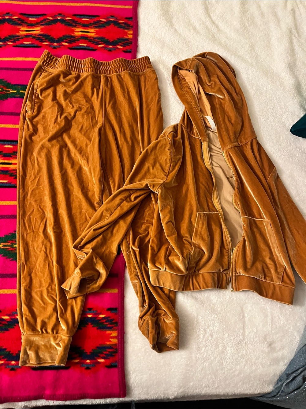 Fabletics Golden Velour Hooded Jacket & Joggers with gold zipper